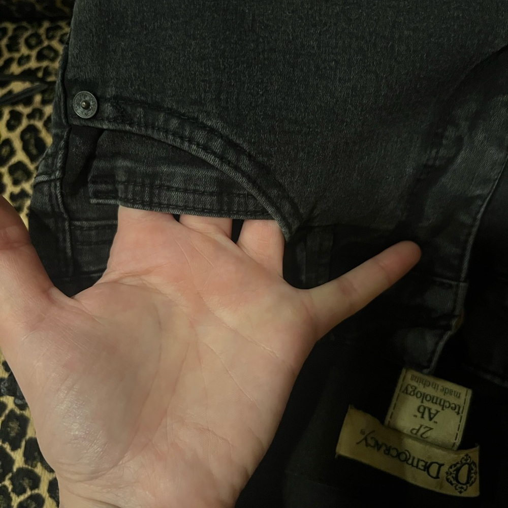 Democracy Women’s Black Skinny Jeans - Picture 3 of 5